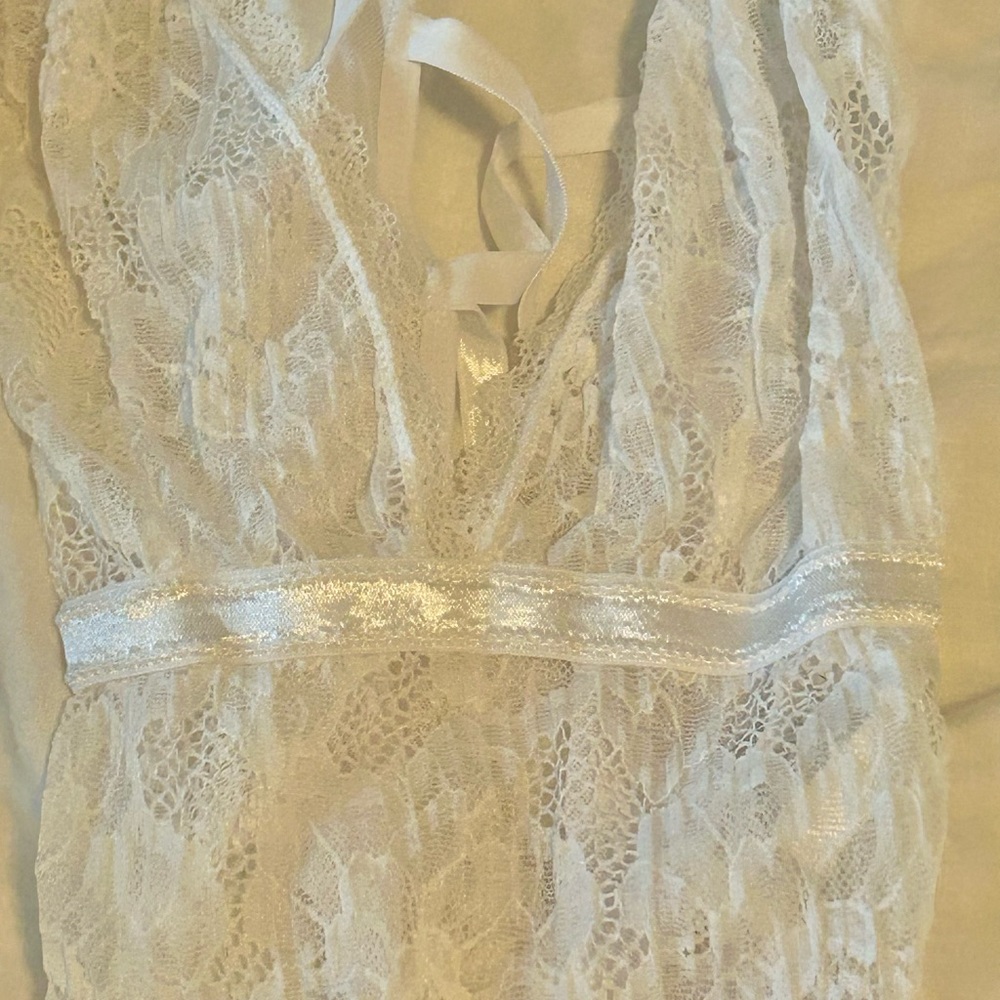 Lace body suit